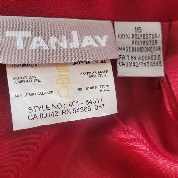 Classic Red Pencil Skirt - Picture 5 of 5